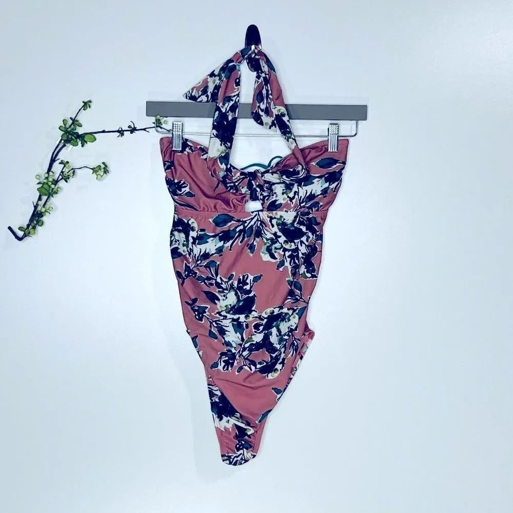 Splendid for A Pea in the Pod Maternity Pink Teal Floral Tie Back Swimsuit
